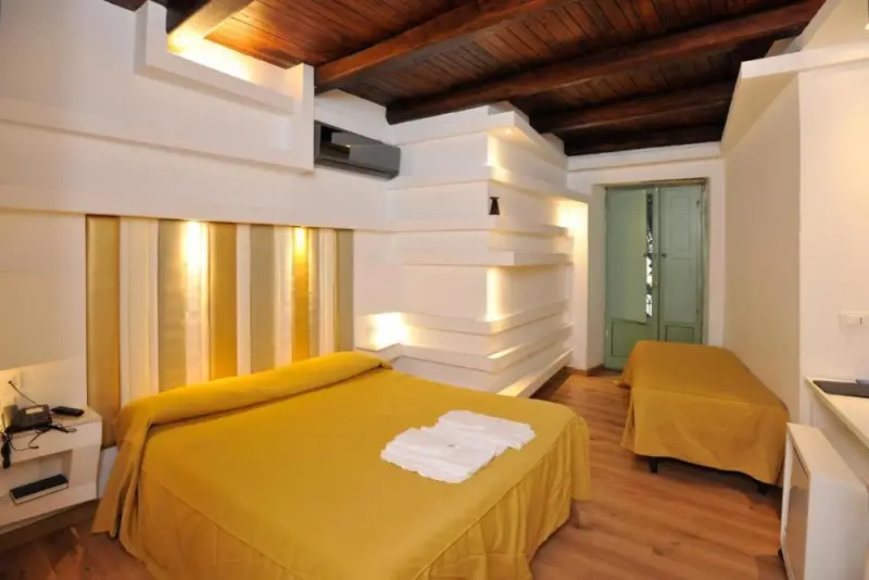 Comfort Triple Room